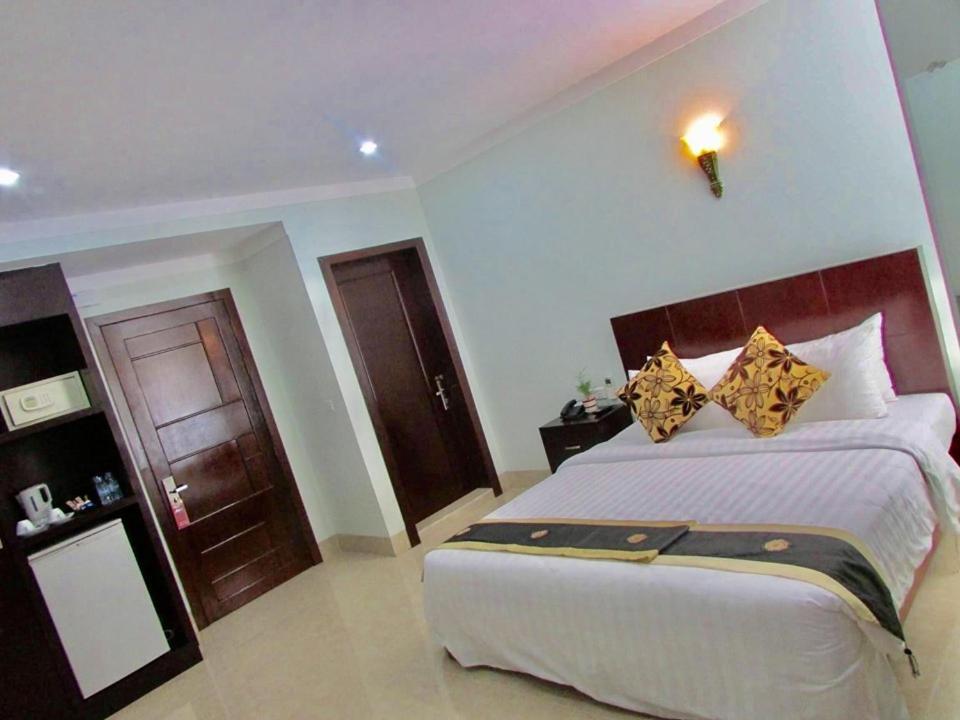 Sen Han Hotel Phnompen Kültér fotó